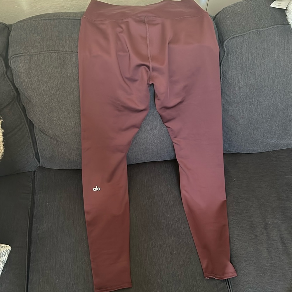 ALO Yoga Women's Leggings Burgundy - Picture 2 of 2